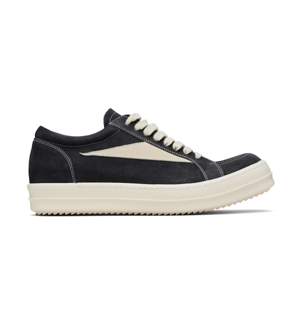 VINTAGE LOW ‘BLACK/WHITE’ (SUEDE)